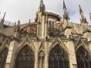 Installation échafaudage façade Notre Dame